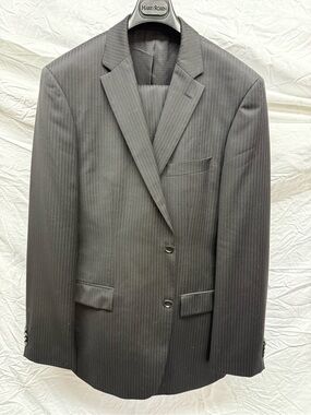 Boss Men's Charcoal Pinstripe Suit